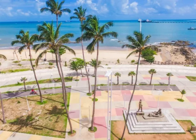 Estátua da Índia Iracema